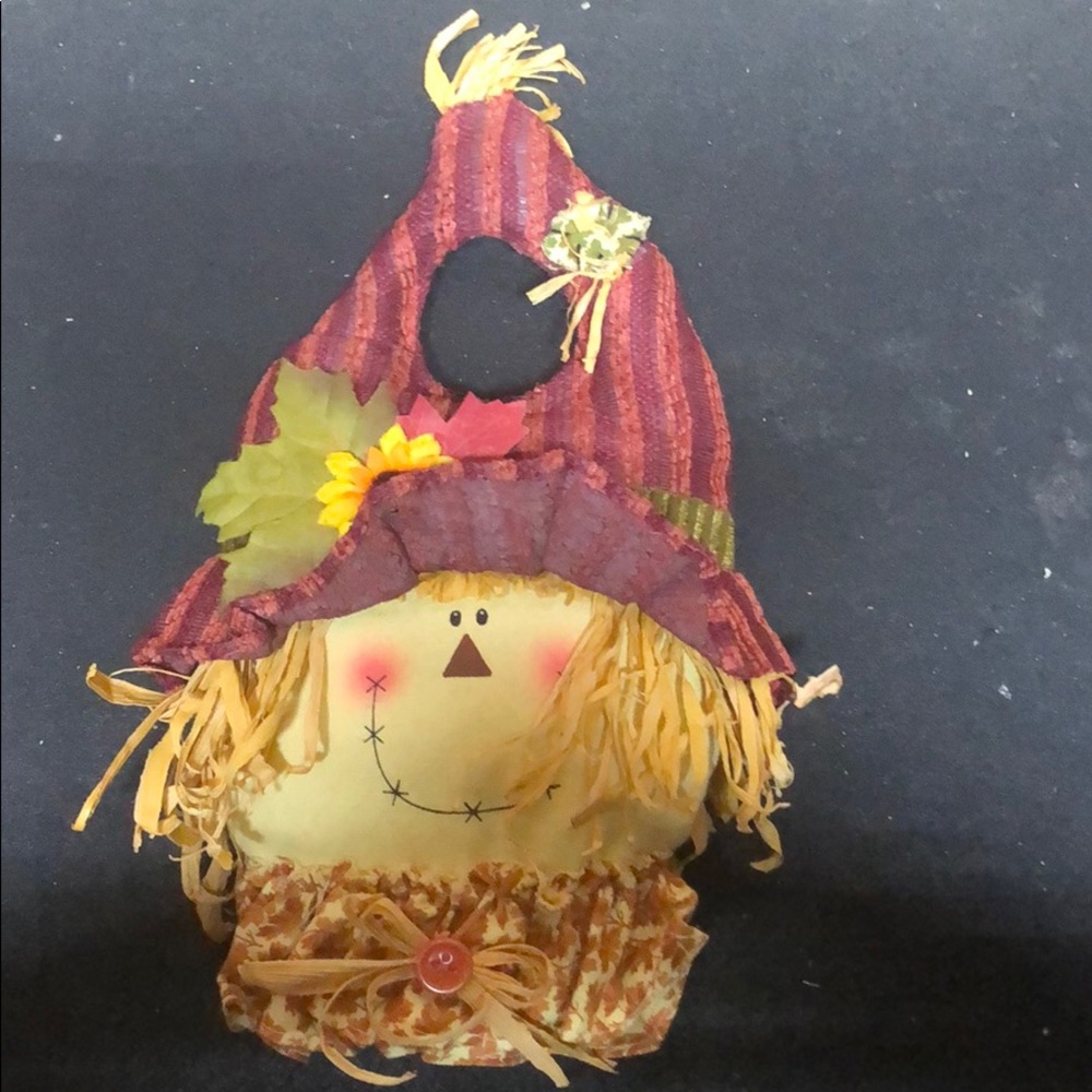 Door knob scarecrow hanger